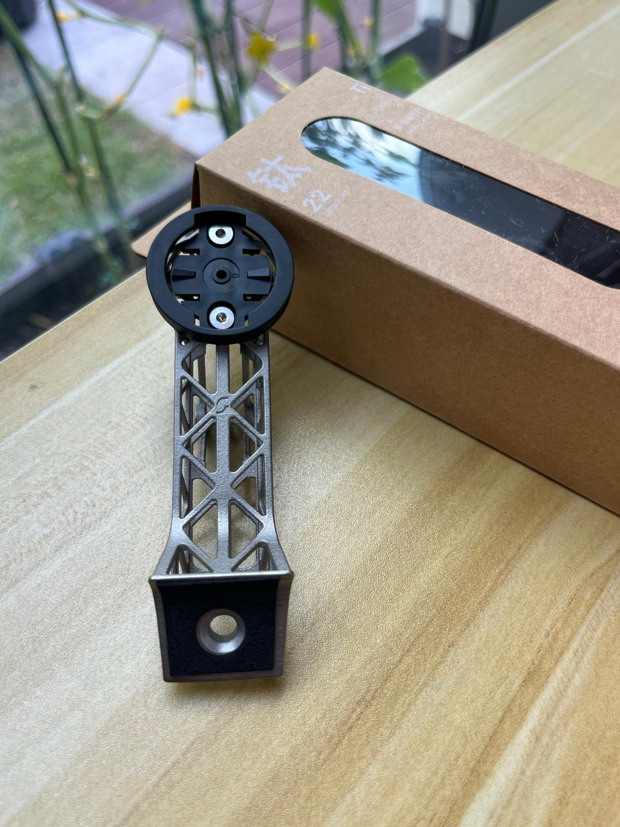 3D-Printed Titanium Bike Computer Mount for Y1RS Integrated Handlebars, Ultra-Light, High Strength, Fully Hollowed Design, 1Pcs